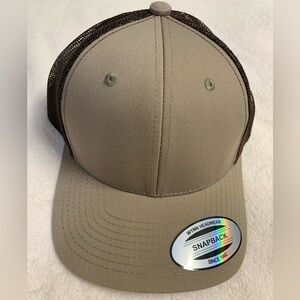 🆕 Classics Retro Trucker Hat